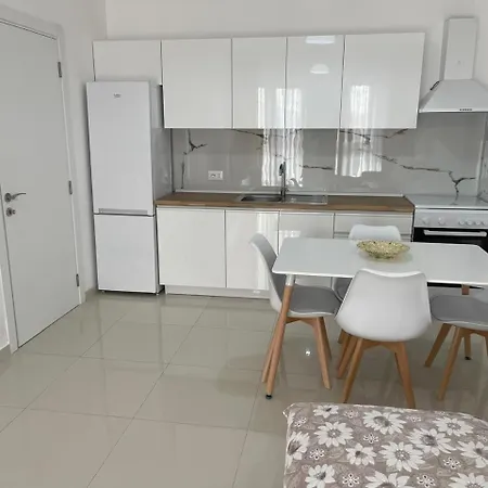 Farmacia10 Apartman *